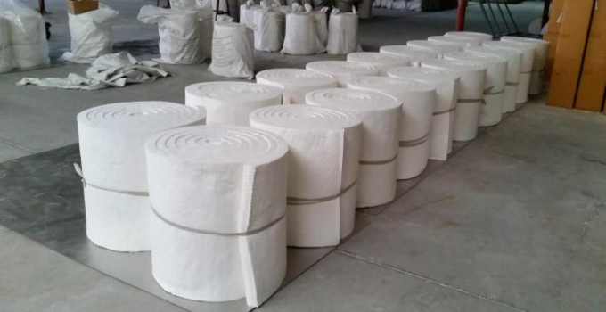 Tungku industri menggunakan Selimut Isolasi Keramik Serat Selimut