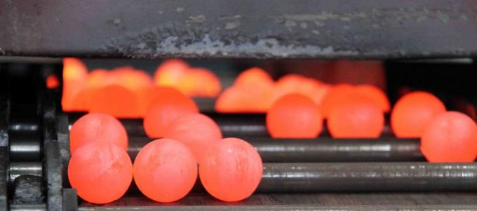 Pabrik Harga 30mm 50mm 100mm Penggilingan Mining Balls Forged Steel Ball Untuk Ball Mill 2