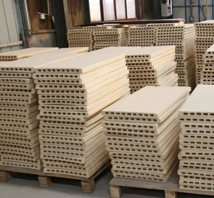 Furnitur tungku tahan api Cordierite Mullite Plate Untuk Keramik Tunnel Tungku Rak
