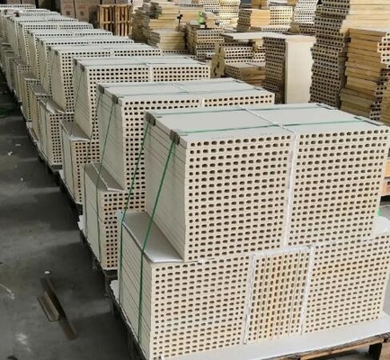 Furnitur tungku tahan api Cordierite Mullite Plate Untuk Keramik Tunnel Tungku Rak