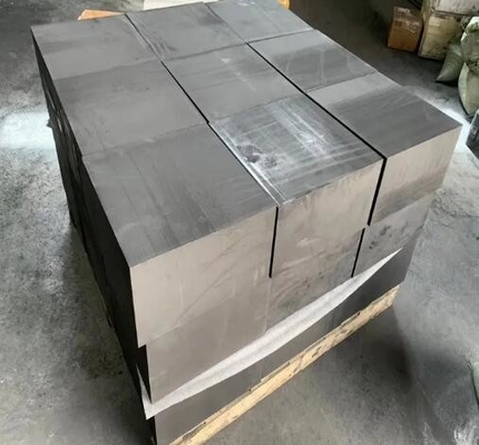 Blok Grafit Ekstrusi Tinggi Berkualitas Tinggi Edm Square Blok Pemanasan Grafit Bulat Untuk Pengeboran