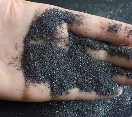 Black Green Silicon Carbide Powder 98% kemurnian SiC Grit Bedak halus Untuk Refractory Metalurgi
