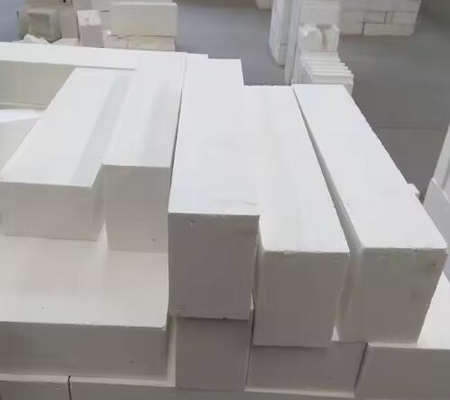 Ketahanan terhadap suhu tinggi 95% Al2O3 Refractory White Corundum Brick Untuk Tungku Arc Listrik