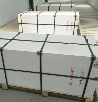 Ketahanan terhadap suhu tinggi 95% Al2O3 Refractory White Corundum Brick Untuk Tungku Arc Listrik