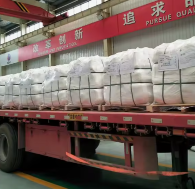 Ketahanan Erosi Tinggi 65% 75% Al2o3 Bahan Lapisan Tahan Api Alumina Tinggi yang Dapat Dicor Semen Rendah untuk Tungku Lengkungan Listrik