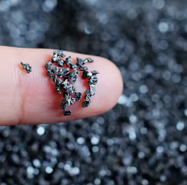 Berkualitas tinggi Black Silicon Carbide Emery Powder 97-99% Kejernihan Sic Abrasive Refractory Polishing Silicon Carbide Grit