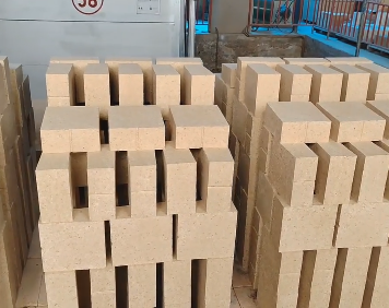 Aluminium FireBricks Lz-55/Lz-65/Lz-75 Aluminium Refractory Lining Bricks Pemotongan Pengelasan Untuk Pengelasan Industri