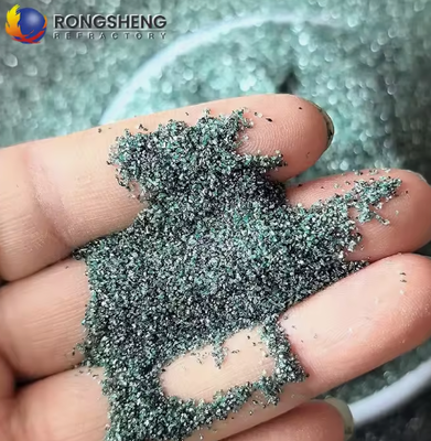 Tinggi kemurnian RONGSHENG Hijau Silikon Karbida Powder Abrasive Grit 240# 360# F1200 Tinggi Kekuatan 1900 Keramik Refractory