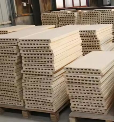 Stabilitas Termal Tinggi Cordierite Mullite Slab Kiln Rak Untuk Perabotan Keramik Tungku