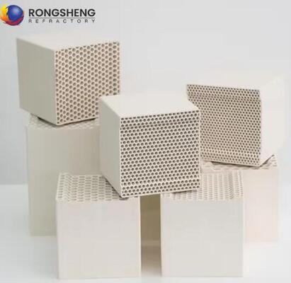 Substrat Keramik Sarang Lebah Rongsheng Refraktori Bentuk Bulat Persegi Penukar Panas Keramik Cordierite Alumina untuk Industri Kimia